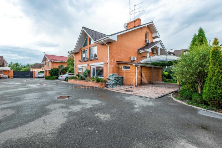 Продаж будинку на Осокорках в 7 км від метро Славутич - фото 1