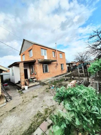 Продам двоповерховий будинок в гарному розташуванні на Новомиколаївці. Торг!! - фото 1