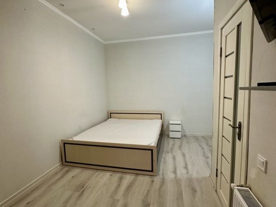 Продаж 1 кімнатної частини будинку •Центр • З землею • Гараж Житомир