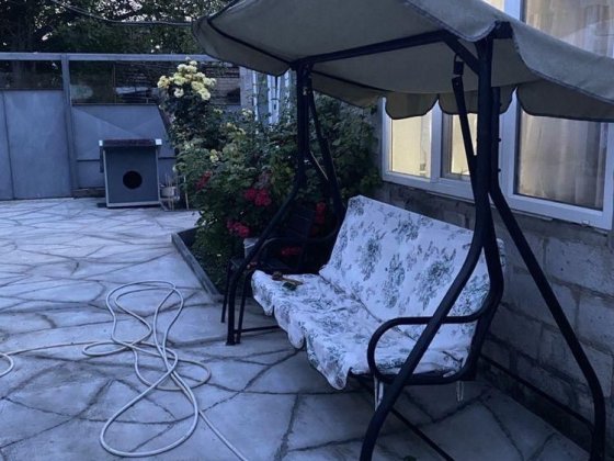 Продаж будинку на дві половини — селище ДД Запорожье