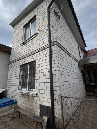 Продаж частини будинка в місті - фото 1