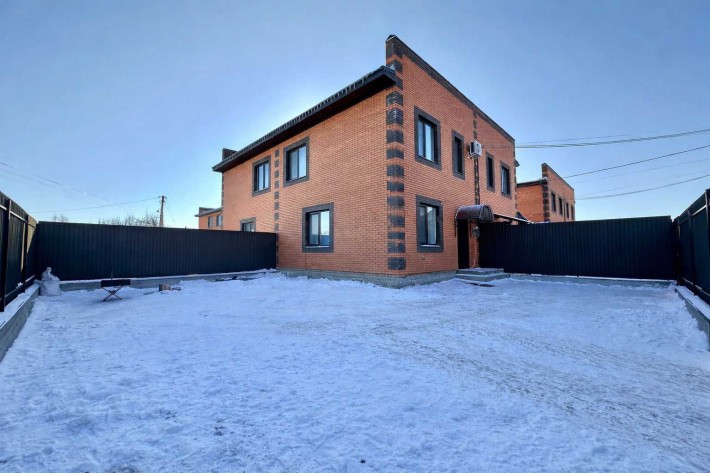 Таунхаус з ремонтом та меблями неподалік Хутірського ліцею дом - фото 1