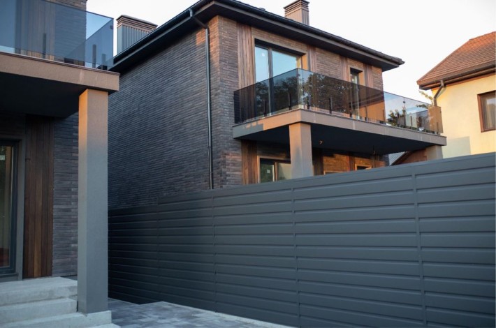 Кирпичный дом с ПОДВАЛОМ! Газ! Метро Академгородок - фото 1