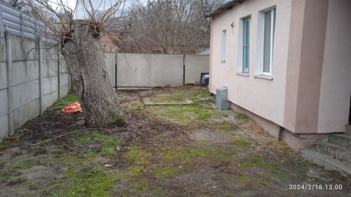 Продам частину будинку Ковалівка, зі зручностями і окремим двором - фото 1
