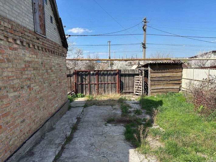 Продаеться дом 100кв.м. район ост.Молочной. - фото 1