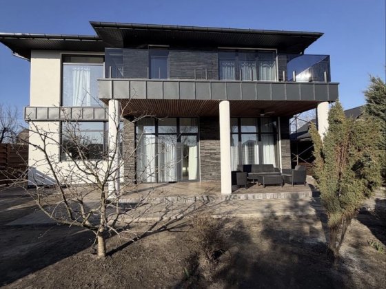 Без% Будинок з газом (212 м2), Київ, м. Славутич, авторський ремонт! Киев