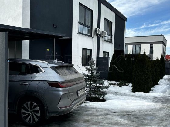 Осокорки дуплекс, будинок з ремонтом вул. Святищенська