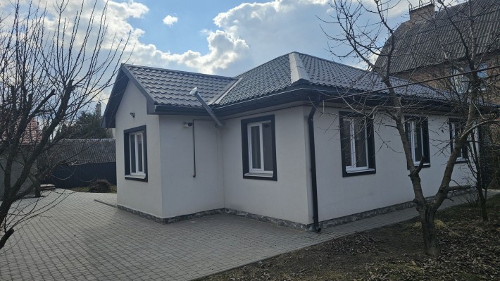 Продам новий будинок з гаражем на 2 авто - фото 1