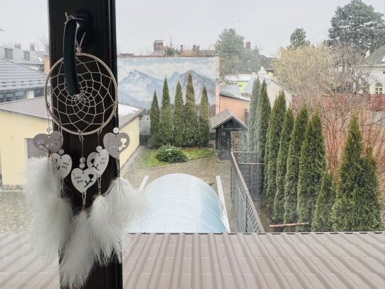 Продаж будинку, бічна Коновальця, поруч парк, є басейн, гараж Львів