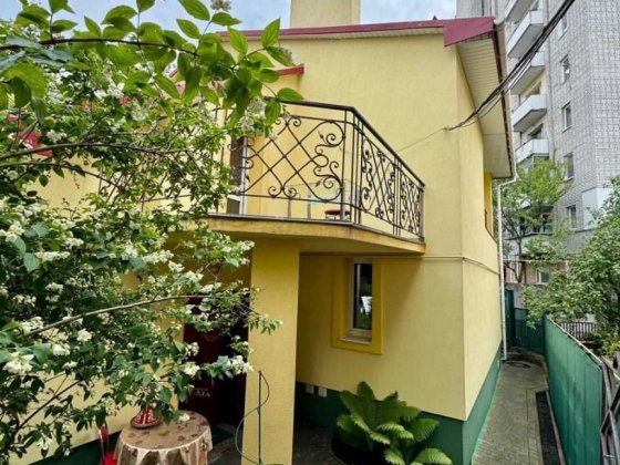 Продається 2 поверховий Будинок по вул. Шполянська 18а Львів