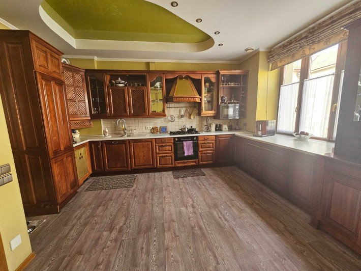 КОТЕДЖ з ліфтом! вул.Гіпсова (Алтайські озера) 275кв.м.+гараж 550 000$ - фото 1