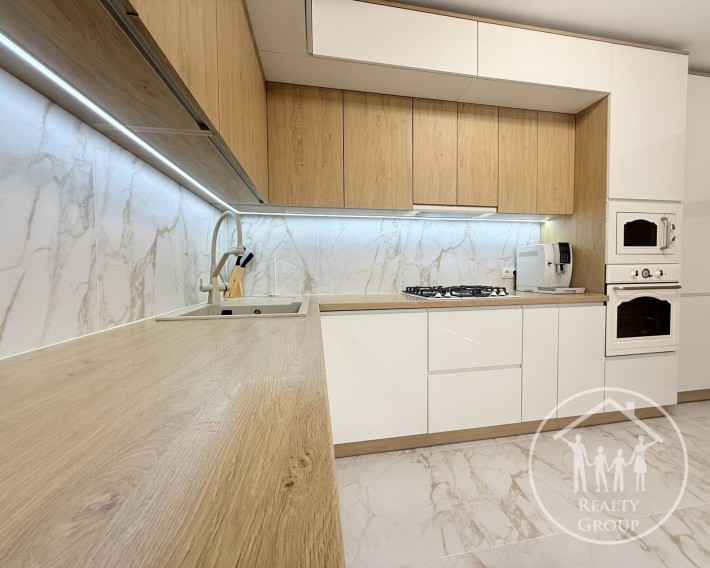 Продам будинок в ближньому центрі!Високий замок!Знесіння! - фото 1