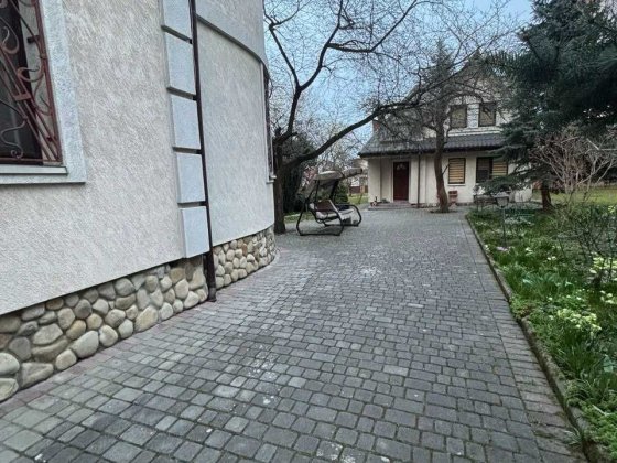 Продаж добротного комфортного будинку 2 Заозерний провулок Львів