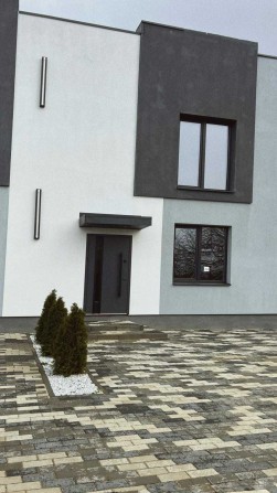 Продаж 2 поверхового таунхауса з ділянкою на 1.5 сотки, 92 кв. м, 3 кімнати вул.Степова - фото 1