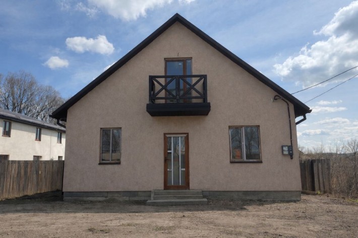 Приватний будинок у тихій локації - фото 1