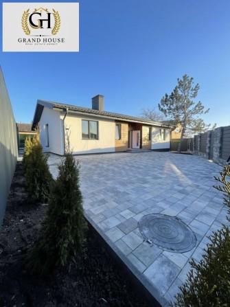 Продам сучасну новобудову біля річки, район Олексіївка. - фото 1