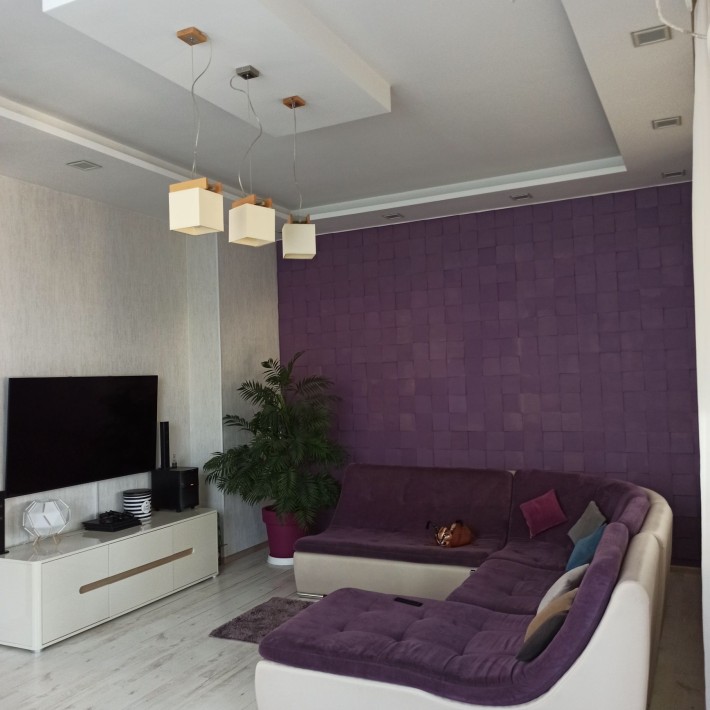 Продам дім вул. Київська. Свій. Торг. - фото 1