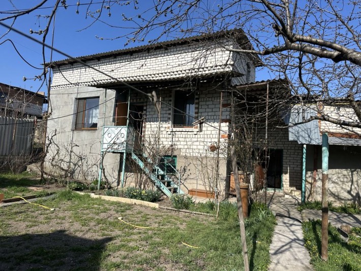 Продаю два будинка  біля річки - фото 1