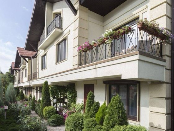 Продам таунхаус с ремонтом на Сокольниках без посредников Харків