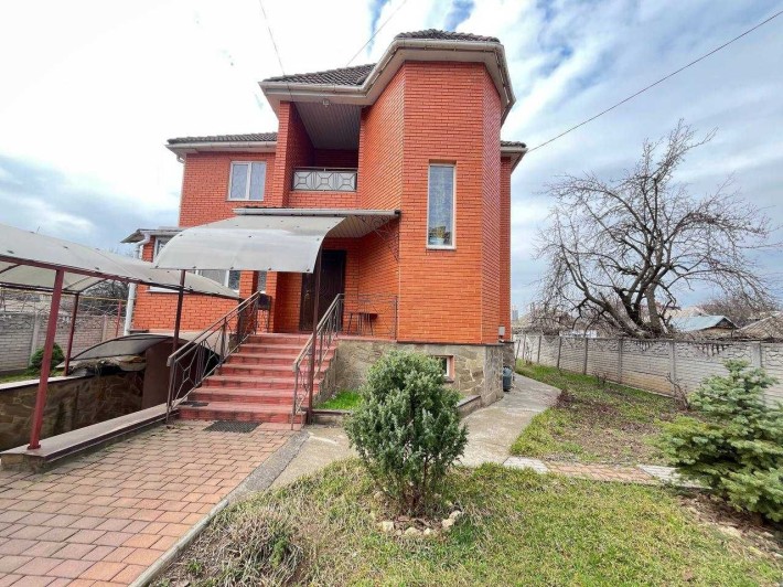 ТЕРМІНОВО! Продам сучасний якісний будинок у гарному місці - фото 1