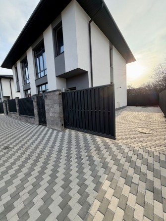 Продаж сучасного Дуплексу ! Петропавлівська Борщагівка! Без Комісіі - фото 1