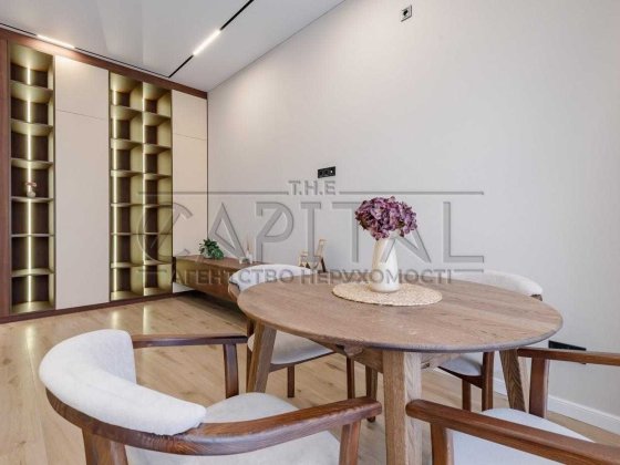 Продам дом Петропавловская Борщаговка Петропавловская Борщаговка