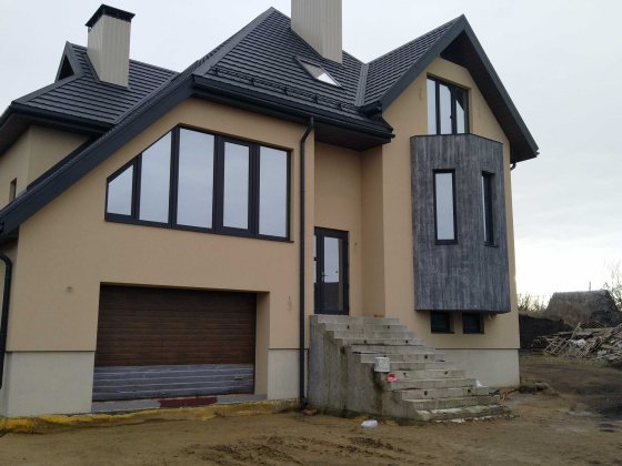 Продаж 2 поверхового будинку з ділянкою на 40 соток Дніпро