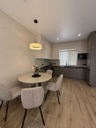 Будинок з ремонтом та централізованими комунікаціями від забудовника - фото 1