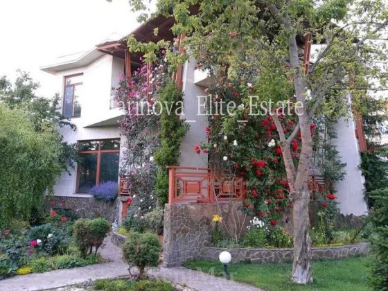 Фасадный дом под ЖИЛЬЁ БИЗНЕС  Б Фонтан 18 соток Одесса