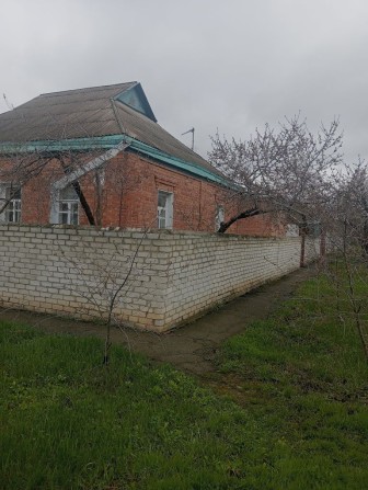 Продам 1/2 будинку - фото 1