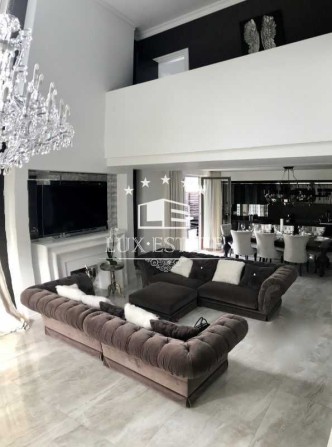 Продажа роскошного дома в стиле "Ар-Деко" - фото 1