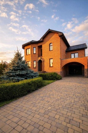 Преміум будинок з ремонтом_біля Києва_бомбосховище - фото 1