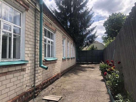 Продається частина будинку у Новобаварському районі Харків