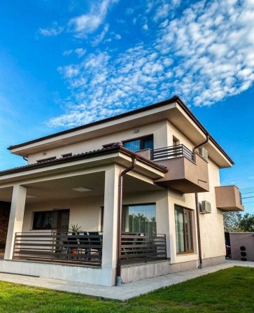 Власний будинок з терасою на вул. Рибачій | Нерухомість Одеса - фото 1