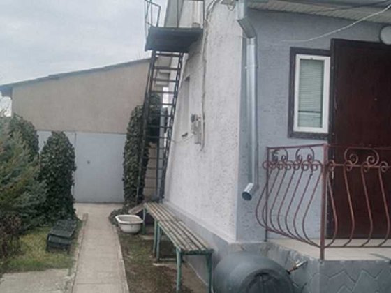 Продається будинок у Корабельному районі по вулиці Олега Ольжича