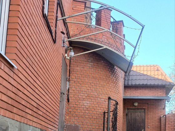 Продам  2х эт дом 195 кВ, метро Киевская Харьков