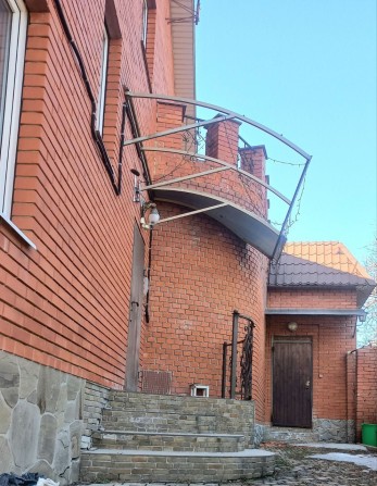 Продам  2х эт дом 195 кВ, метро Киевская - фото 1