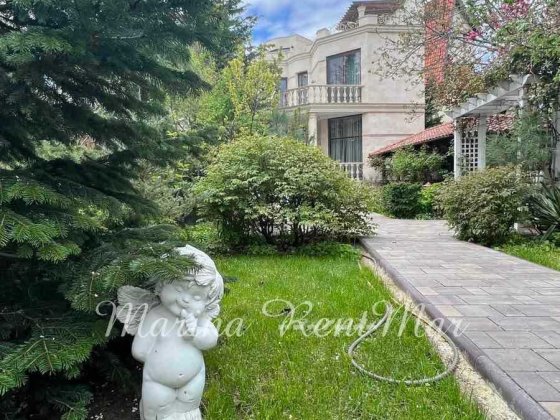 Просторный Дом  12-я Фонтана  Закрытый кооператив Одеса