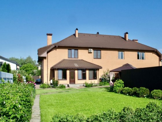 Продаж капітального будинку з ремонтом та меблями 285м2,10 соток,гараж Софіївська Борщагівка