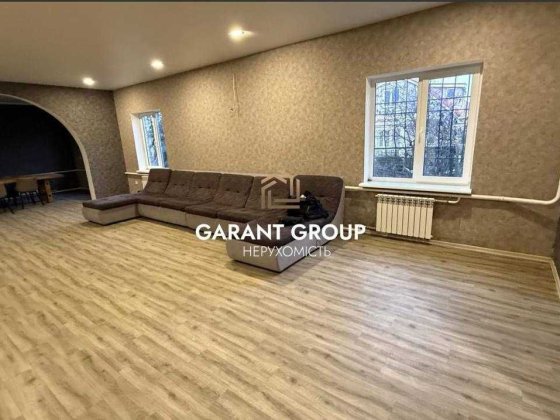 Просторий 3-поверховий будинок / Гараж / Велика ділянка Одеса