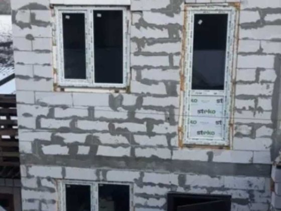 Продаж частини будинку на вул. Сінна, 2 кімнати - 8500 т.у.е