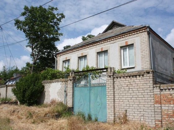 Продам великий цегляний будинок в Миколаєві