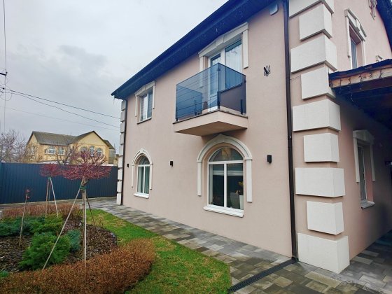Продається будинок з новим ремонтом. Софіївська Борщагівка