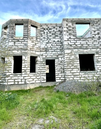 Терміновий продаж! Два будинки!  Велика ділянка! - фото 1