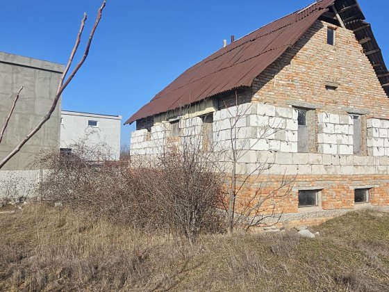 Срочно продам дом на перегоне за Таврией!