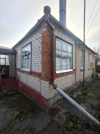 Продам дом в Песочине ,ул Лесная,кирпичный - фото 1