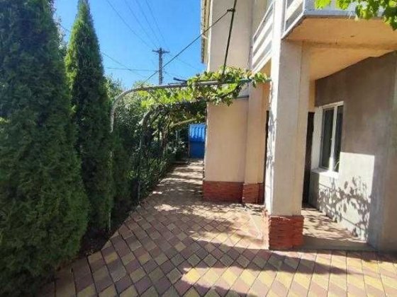 Дом два этажа,  с гаражом и участком 6 соток на Боровского Одесса