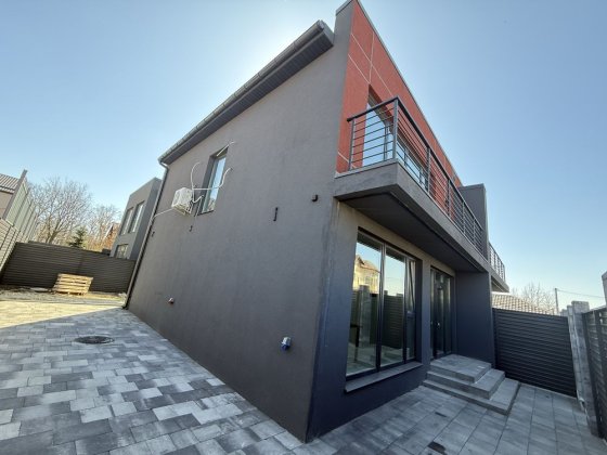 Дуплекс з ремонтом та комунікауіями топ локація Петропавлівська Борщаг Петропавловская Борщаговка