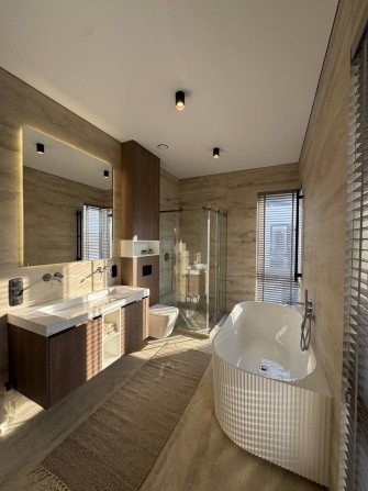 Будинок з ремонтом,технікою та меблями! Без Комісії! - фото 1