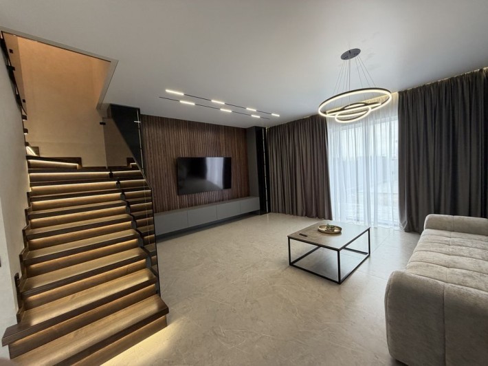 Продаж дуплекса з ремонторм Петропавлівська Борщагівка - фото 1